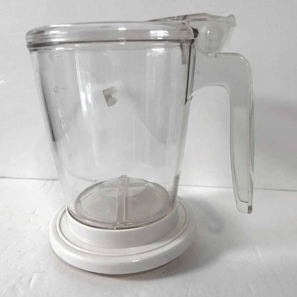 Bonjour 4 Cup Fat Separator Gravy Strainer Clear Plastic with Bottom Release